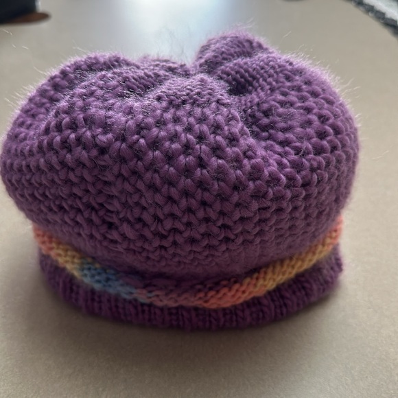 Hand crochet womens purple hat with flowers pearl centers and short visor - Picture 2 of 6